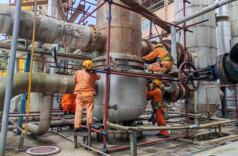 弘旭將士不畏難，上下一心戰(zhàn)“暑”關(guān)(圖2)