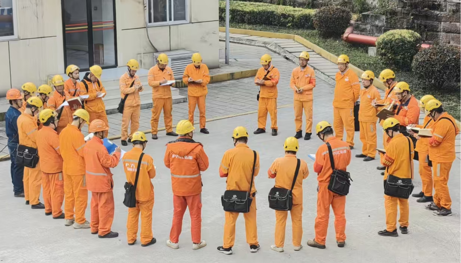 全力以赴搞建設(shè) 方圓之間顯擔當(圖7)