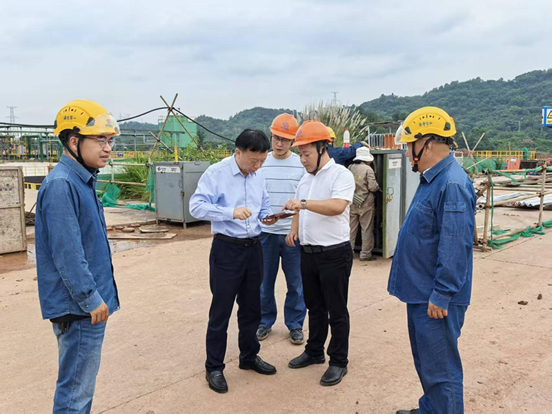 傅利才、郭春建到化工園區(qū)項(xiàng)目現(xiàn)場開展節(jié)前安全檢查(圖4)