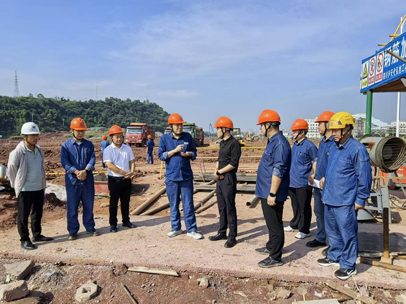 傅利才、郭春建到化工園區(qū)項(xiàng)目現(xiàn)場開展節(jié)前安全檢查(圖3)